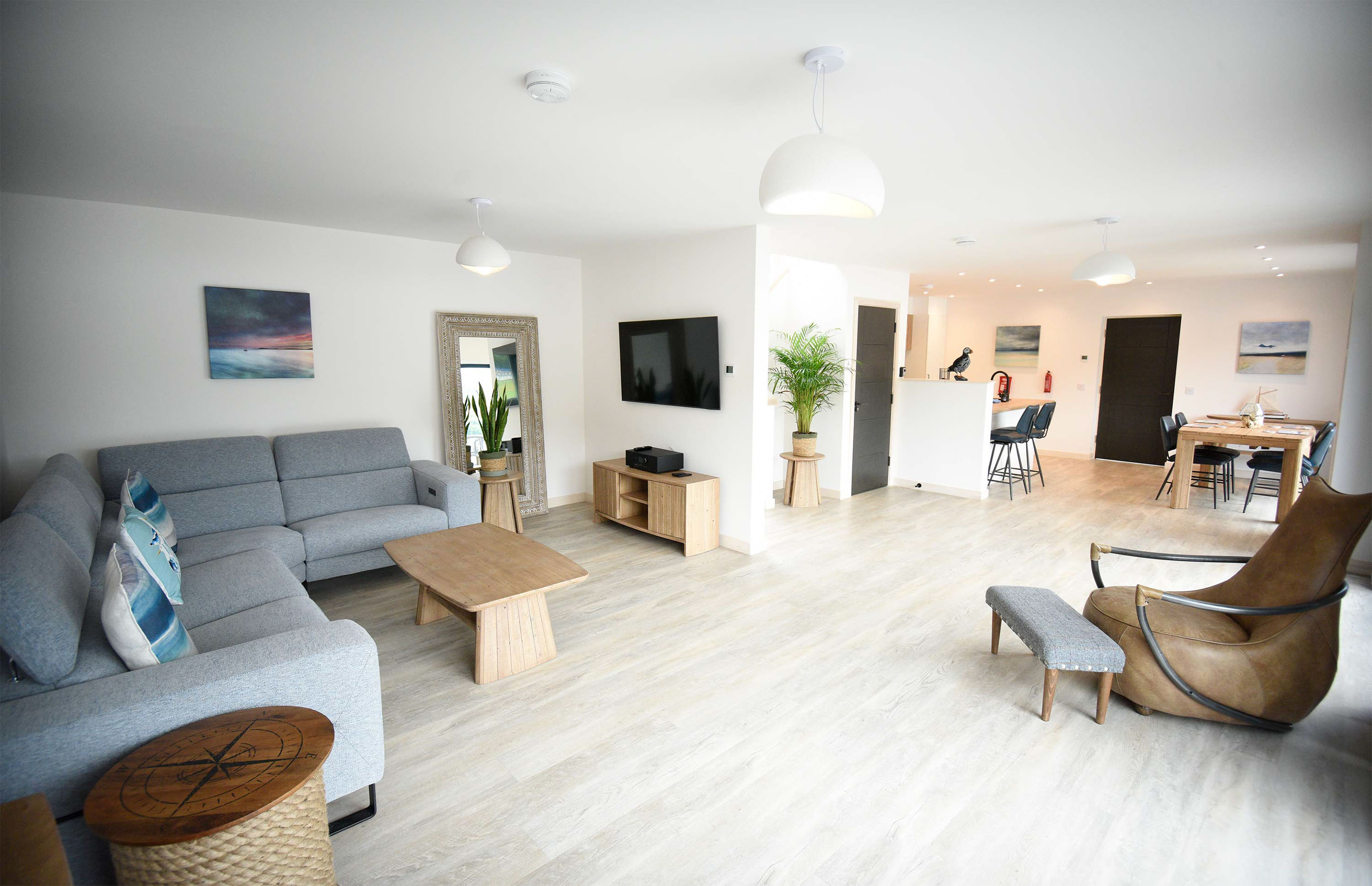 Stay in Portree Bay Fisherman's Cottage luxury self catering accommodation open plan with sea views and WIFI internet