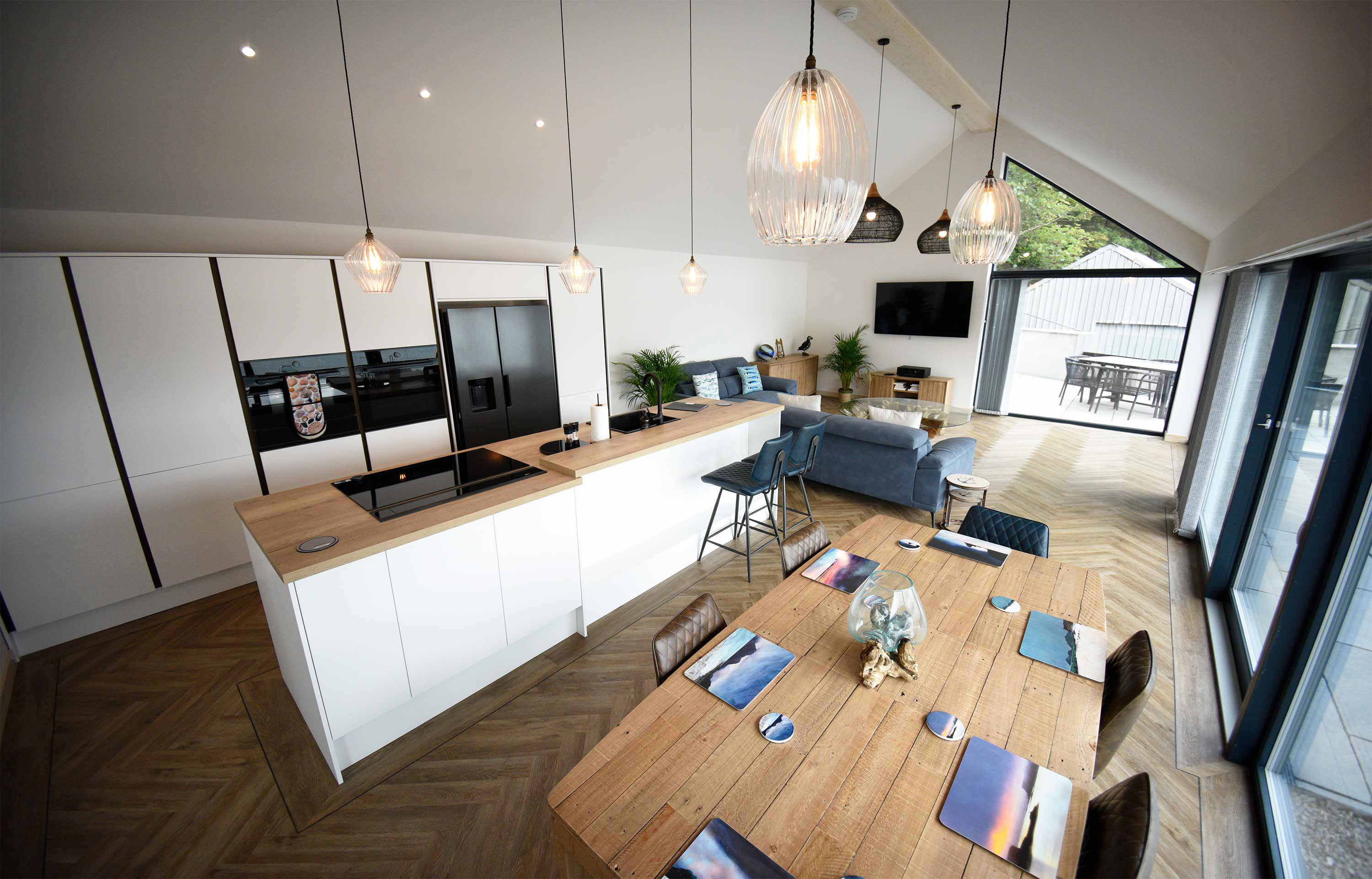 Stay in Portree Bay luxury self catering accommodation Slignich House is open plan with kitche living room and sea views